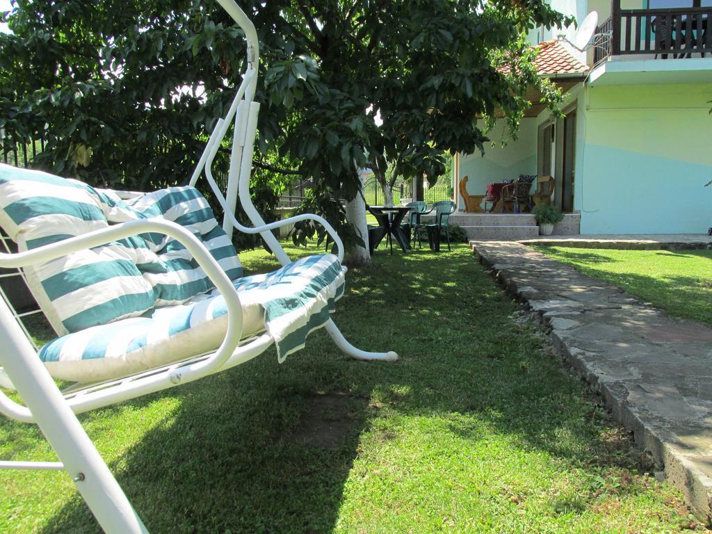 Pri Orehite Guesthouse Oreshak  Exterior foto