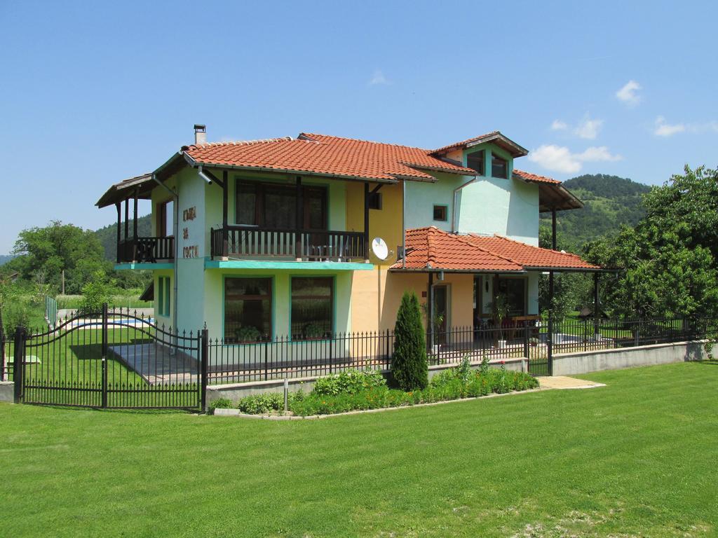 Pri Orehite Guesthouse Oreshak  Exterior foto